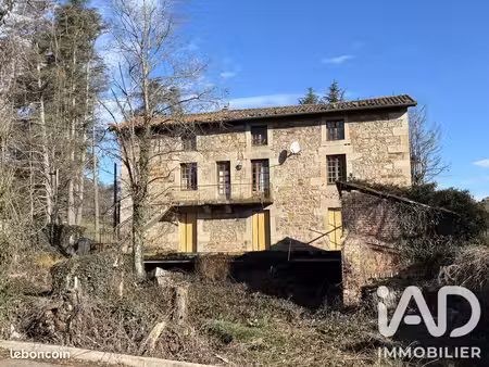 maison 9 pièces 247 m²