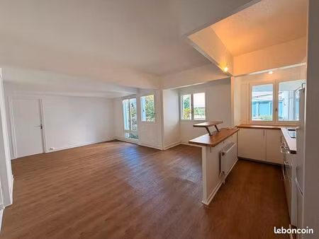 appartement 2 pièces 61 m²