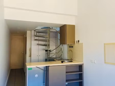 location appartement 2 pièces 35 m² à vaison-la-romaine (84110)
