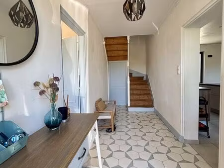 maison 5 pièces 178 m²