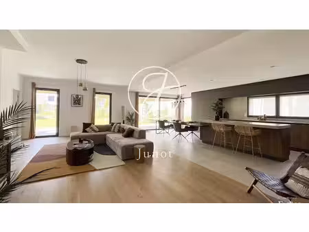 vente appartement 4 pièces 153.01 m² à marcq-en-baroeul (59700)  1 075 000 €