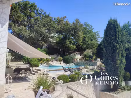 maison 6 pièces 209 m²