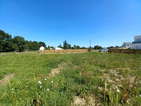 vente terrain 350 m² à besné (44160)  48 510 €