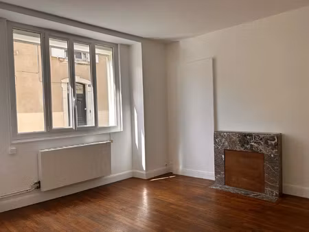 location appartement 3 pièces 70 m² à argenton-sur-creuse (36200)
