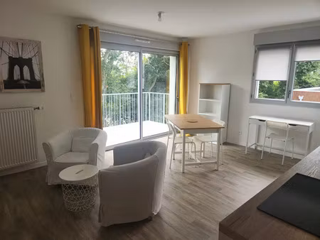 location appartement 2 pièces 45 m² à guipavas (29490)