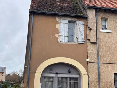 immeuble composé de deux appartements 73.83 m2