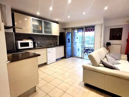appartement à toulon (83100)