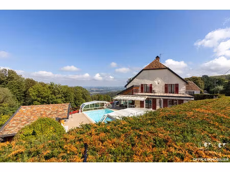 chatillon le duc : ferme renovee de 289m² sur un emplacement d'exception avec vue et pisci