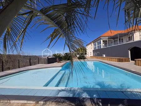 villa de 250 m² à jurancon