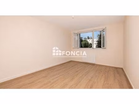 appartement t3 de 51 m² rénové en rdc – genay (les molières)