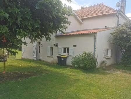 demeure charentaise de charme sur 2 hectares avec domaine équestre