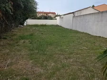 vente terrain 430 m² à gignac-la-nerthe (13180)  240 000 €
