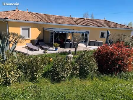 maison contemporaine de plain-pied – 127 m² – 4 chambres – terrain 1 139 m² – saverdun