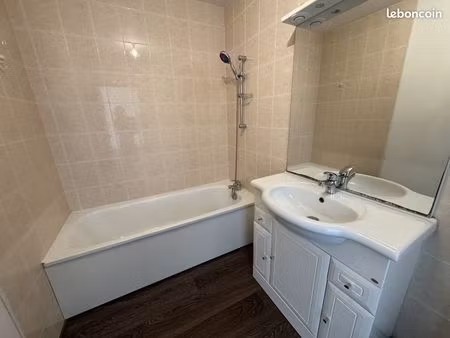 appartement 3 pièces 80 m²