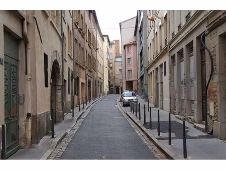 location parking lyon 1er