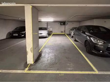 parking le marais