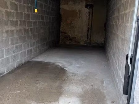garage/box 11 m² toul