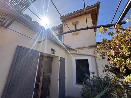 maison de ville croix de fer a nimes avec terrasse et cave