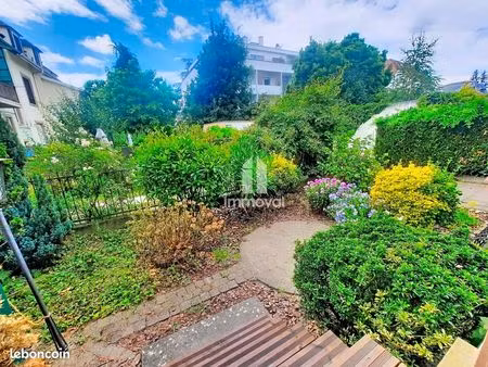 maison 8 pièces 199 m²