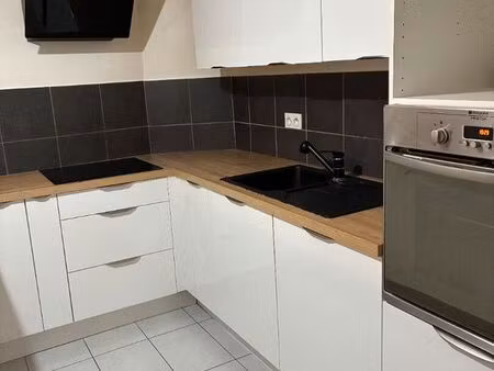 appartement 1 pièce 63 m²