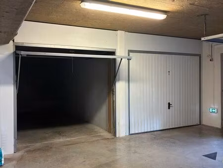 garage à louer