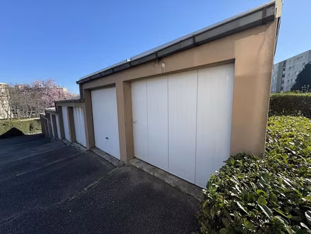 vente parking 13 m² à saint-etienne (42000)  8 900 €