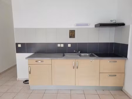 location appartement 1 pièce 28 m² à orthez (64300)  450 €