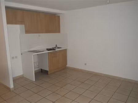 location appartement 2 pièces 40 m² à ales (30100)  440 €
