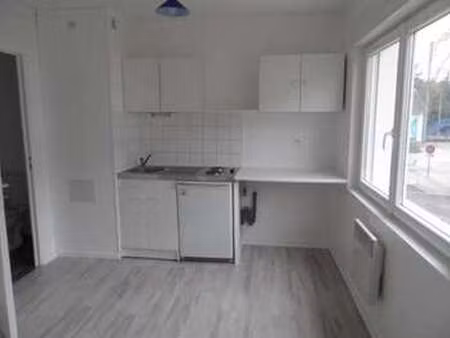location appartement t1 à pontchâteau (44160) : à louer t1 / 32m² pontchâteau