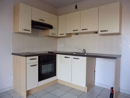 location appartement 2 pièces 50.4 m² à sévérac-le-château (12150)  505 €