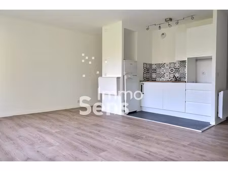 location appartement 1 pièce 36.24 m² à villeneuve-d'ascq (59491)  585 €