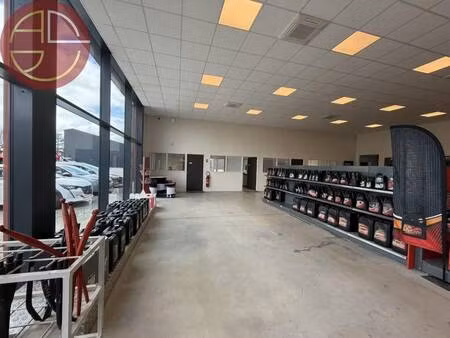 location commerce montauban 82000 3000m²