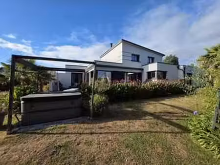 vente maison à plomeur (29120) : à vendre / 167m² plomeur