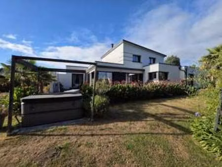 vente maison à plomeur (29120) : à vendre / 170m² plomeur