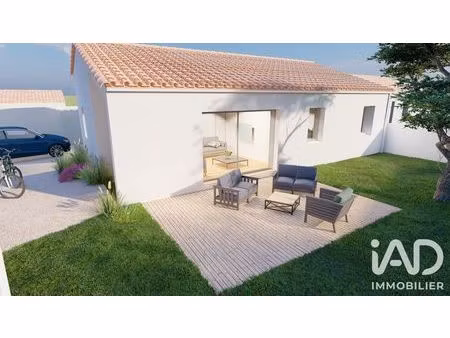 maison à saint-urbain (85230)