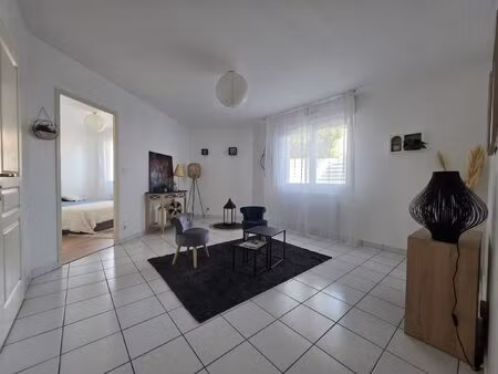 beau t2 idéalement situé
