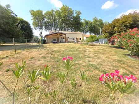 maison t4 de 125m² avec grand jardin de 4934m²