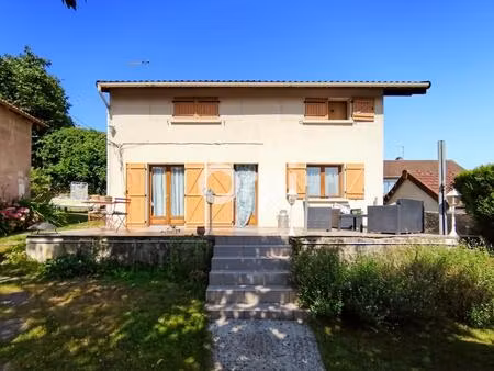 maison à vendre de 103 m²  quatre chambres sur un terrain de 303m²