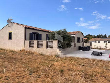 villa contemporaine de plain-pied de 129 m² ? terrain de 1 190 m² avec piscine et prestati