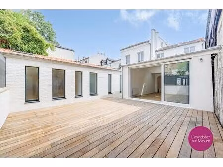 maison refaite à neuve avec terrasse à vendre