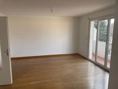 location appartement 2 pièces 93.05 m² à bourg-en-bresse (01000)  785 €