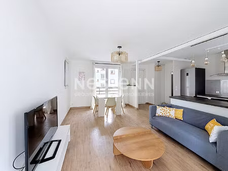 a louer - appartement de type 3 avec parking - recouvrance - a deux minutes a pied de siam