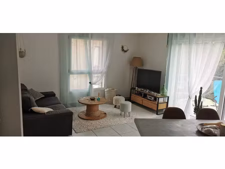 à louer – superbe f2 de 60 m² avec grande terrasse – essert