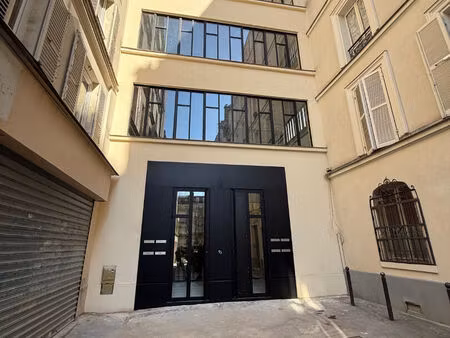 immeuble commercial en monopropriété avec toit terrasse