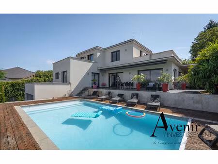 limonest - maison d'exception - 250m2 - 4 chambres - piscine