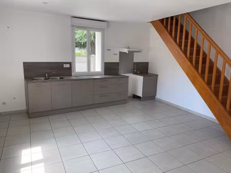 location duplex 2 pièces 48.01 m² à lesparre-médoc (33340)  695 €