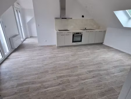 location appartement 3 pièces 43 m² à fecamp (76400)  677 €