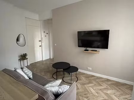 location meublée appartement 2 pièces 38 m² à nice (06000)  1 250 €