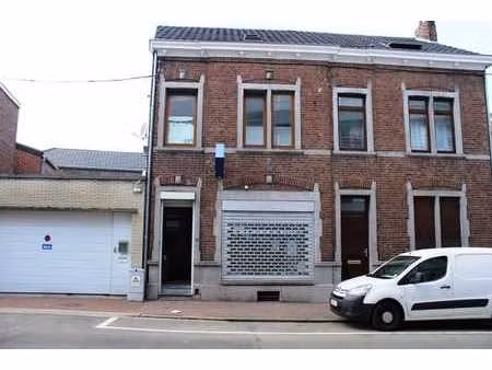 rez commercial ou de bureau dans le centre ville