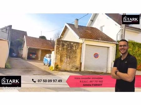 immeuble 300 m² lure